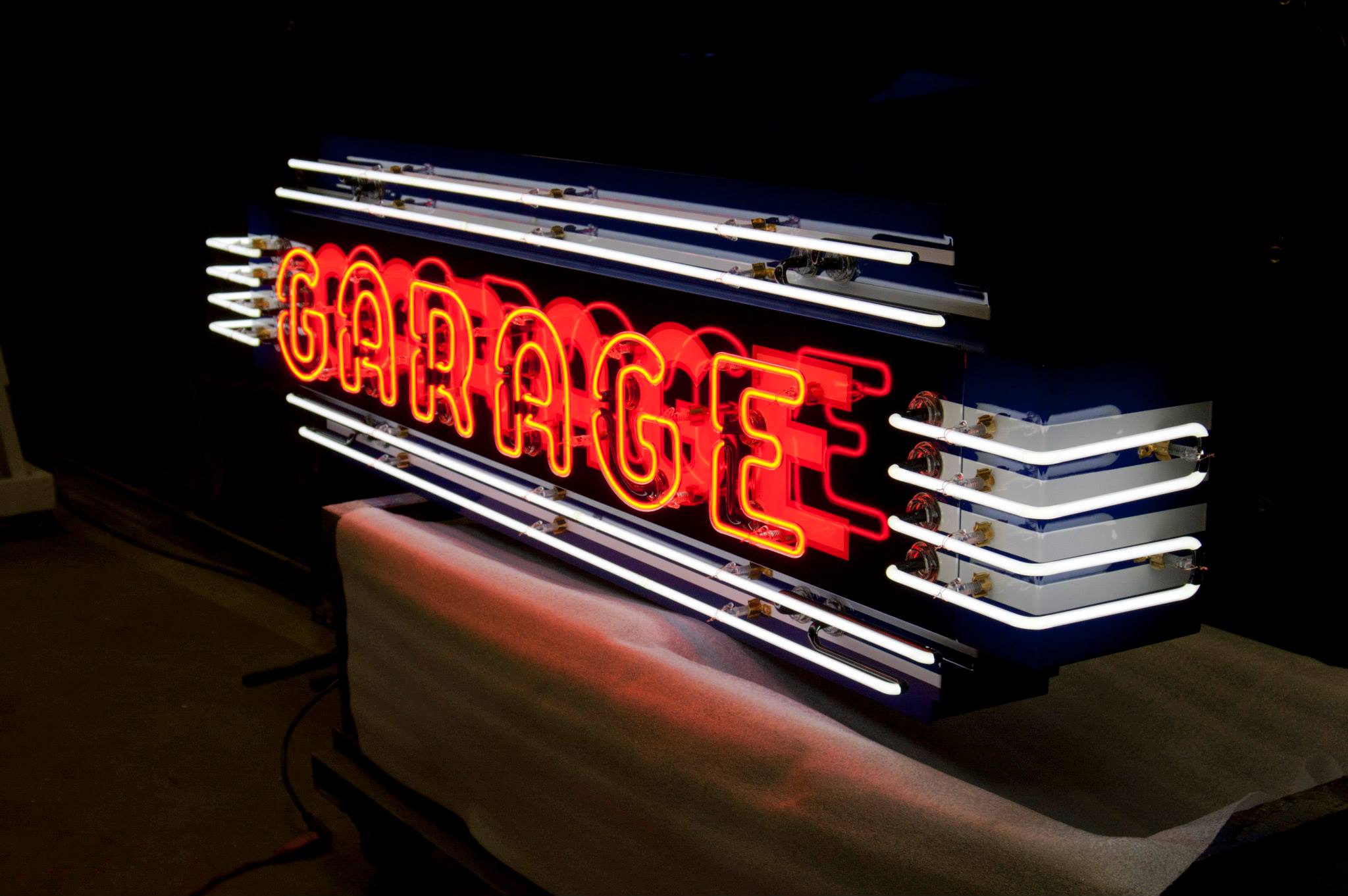 Custom Porcelain Neon 'GARAGE' Sign  Neon signs, Garage signs, Vintage neon  signs